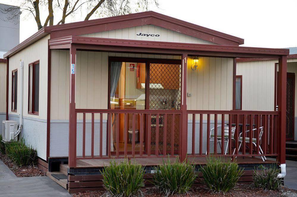 Riverside Cabin Park Shepparton Exterior photo