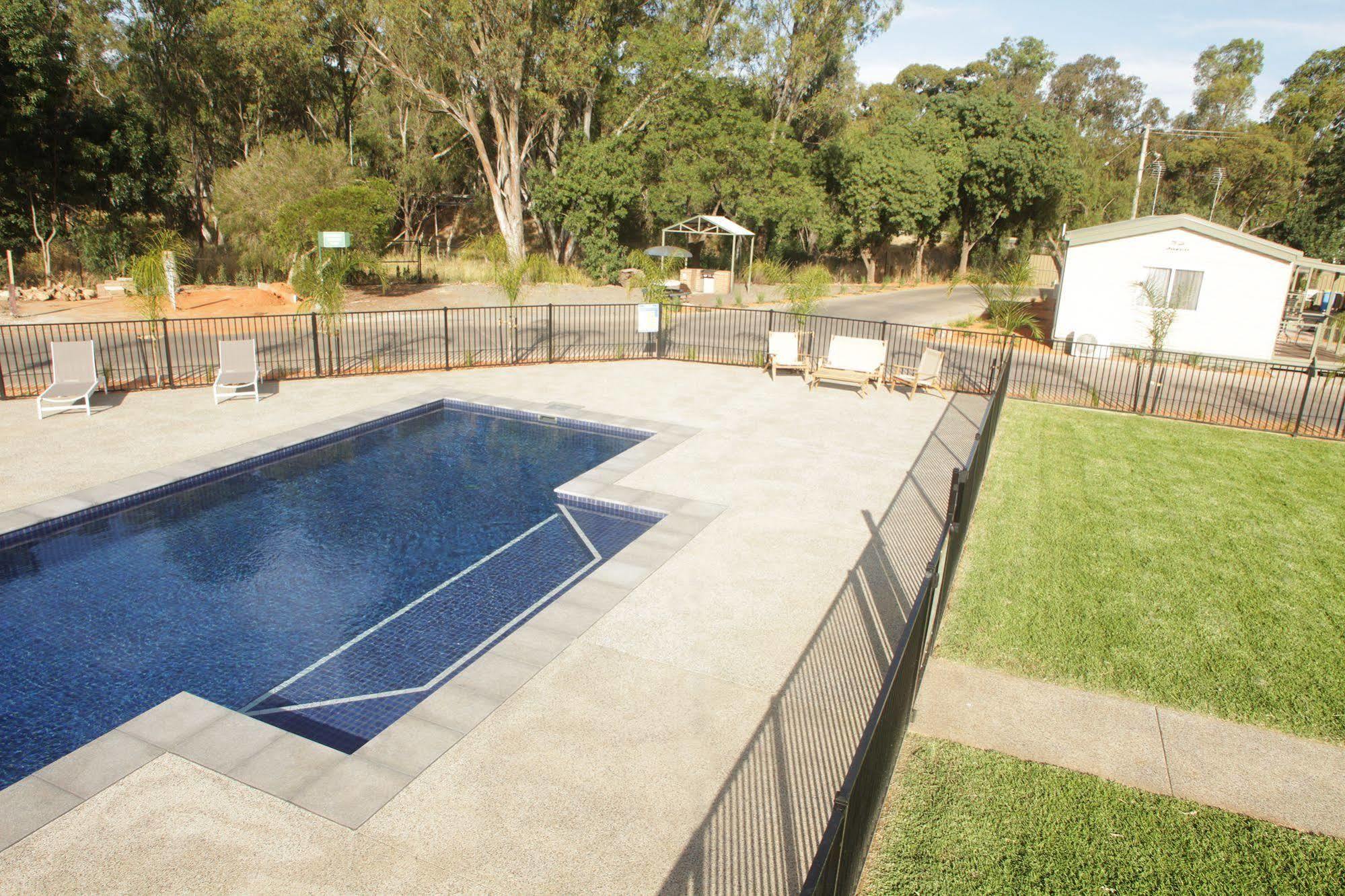 Riverside Cabin Park Shepparton Exterior photo